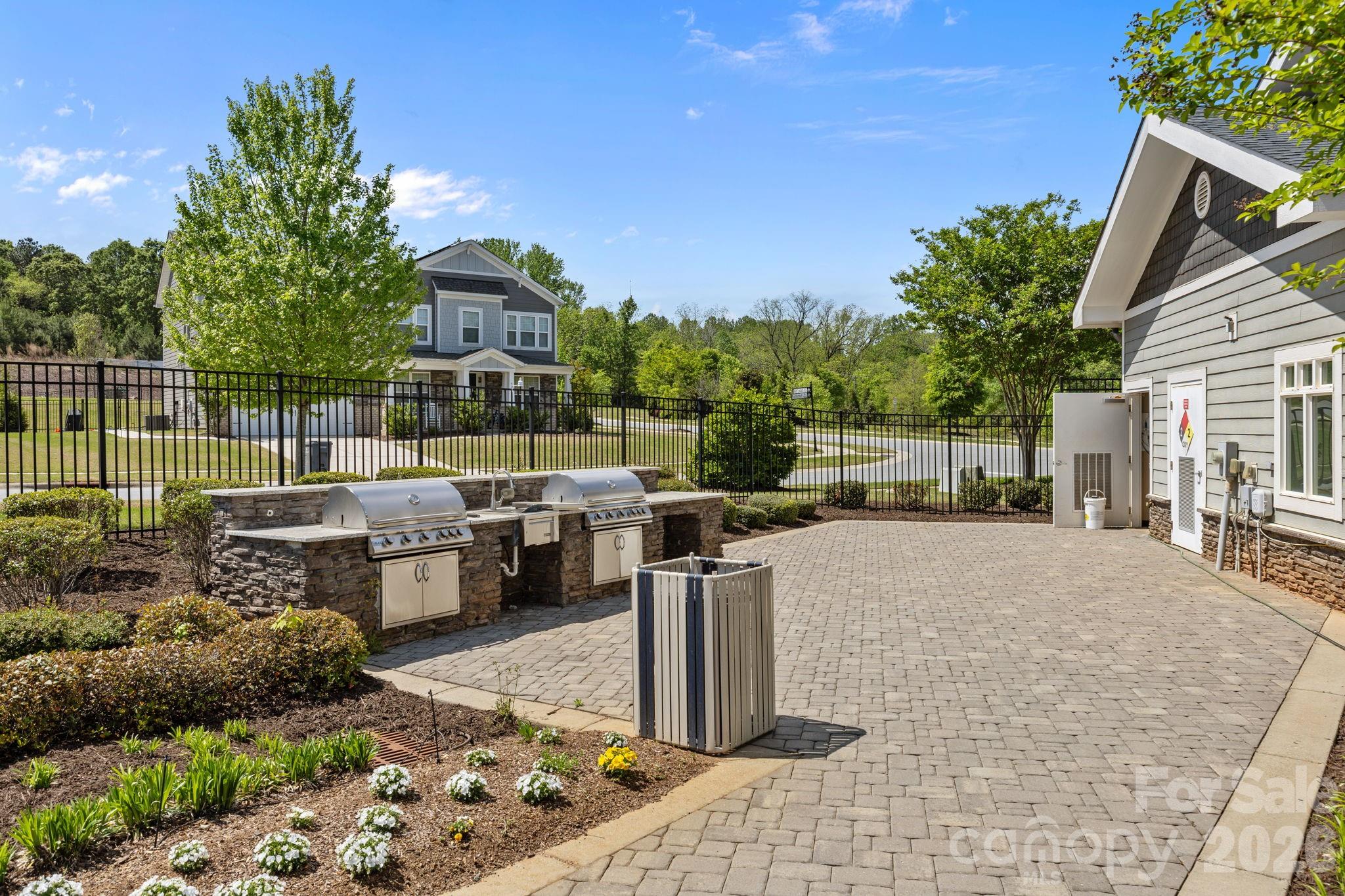 Enclave at Holcomb - Residential