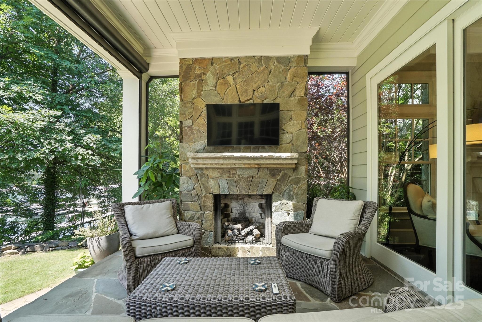 Captains Point - Residential