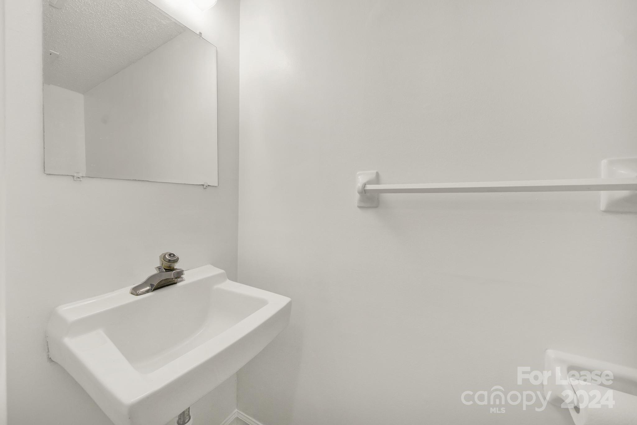 Holly Hills - Residential Lease