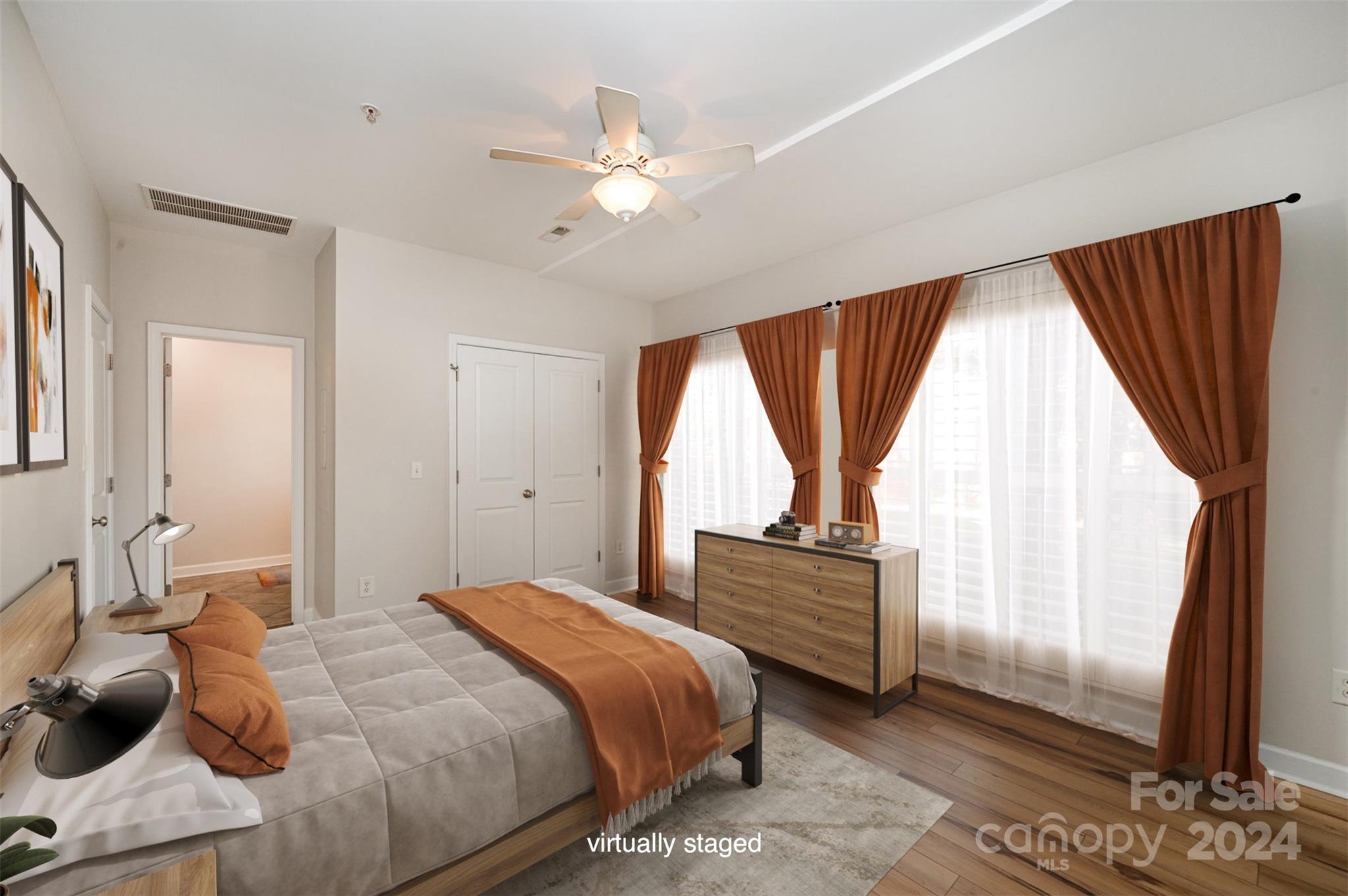 Charlotte, North Carolina 28203, United States, 1 Bedroom Bedrooms, ,2 BathroomsBathrooms,Residential,Active,32019