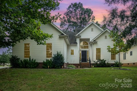 9319 Arbor Creek Drive Charlotte NC 28269
