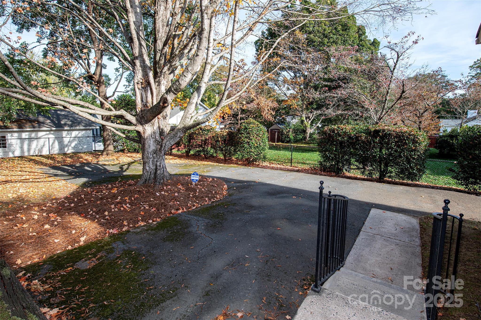 Beverly Woods - Residential