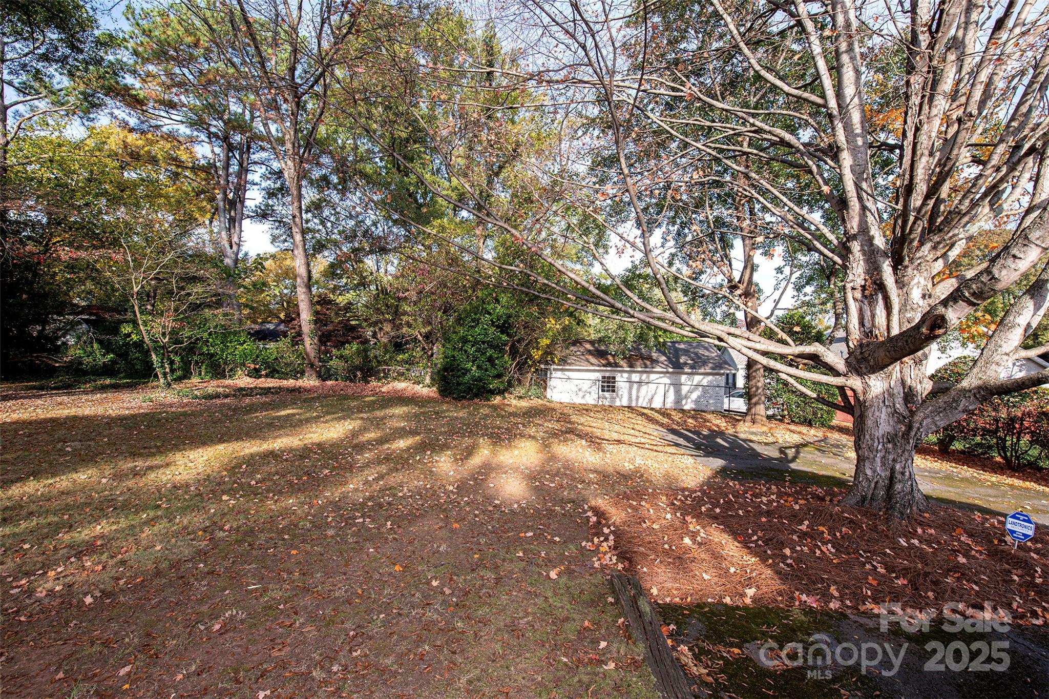 Beverly Woods - Residential