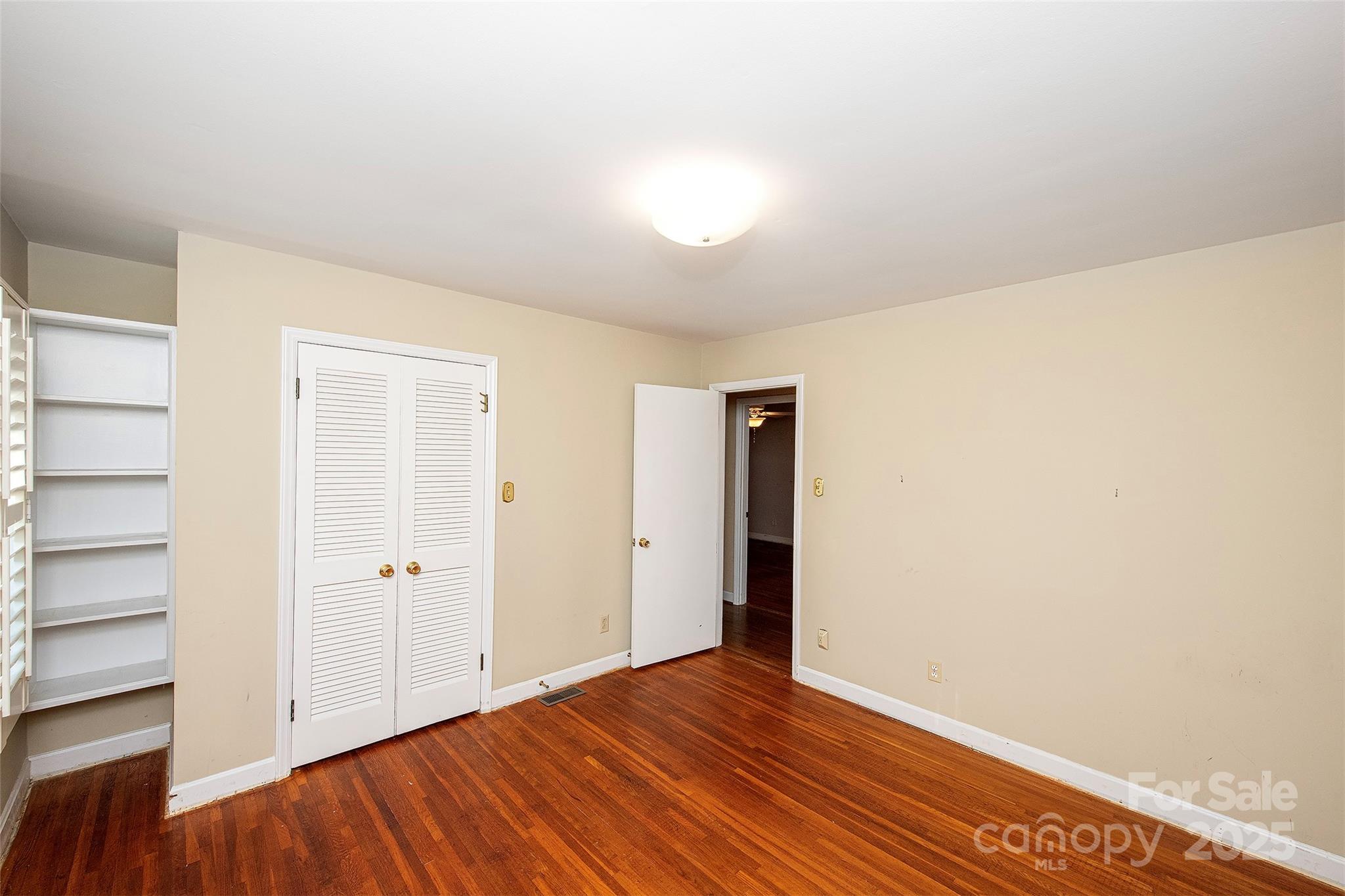 Beverly Woods - Residential