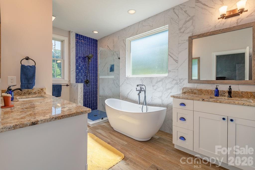 Ivy Meadows - Residential