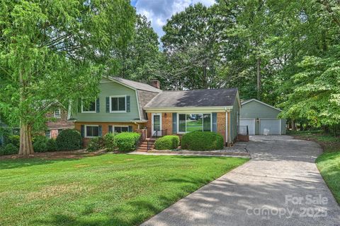 Photo of 302 Wilcrest Drive, Matthews, NC 28105 (MLS # 4284685)