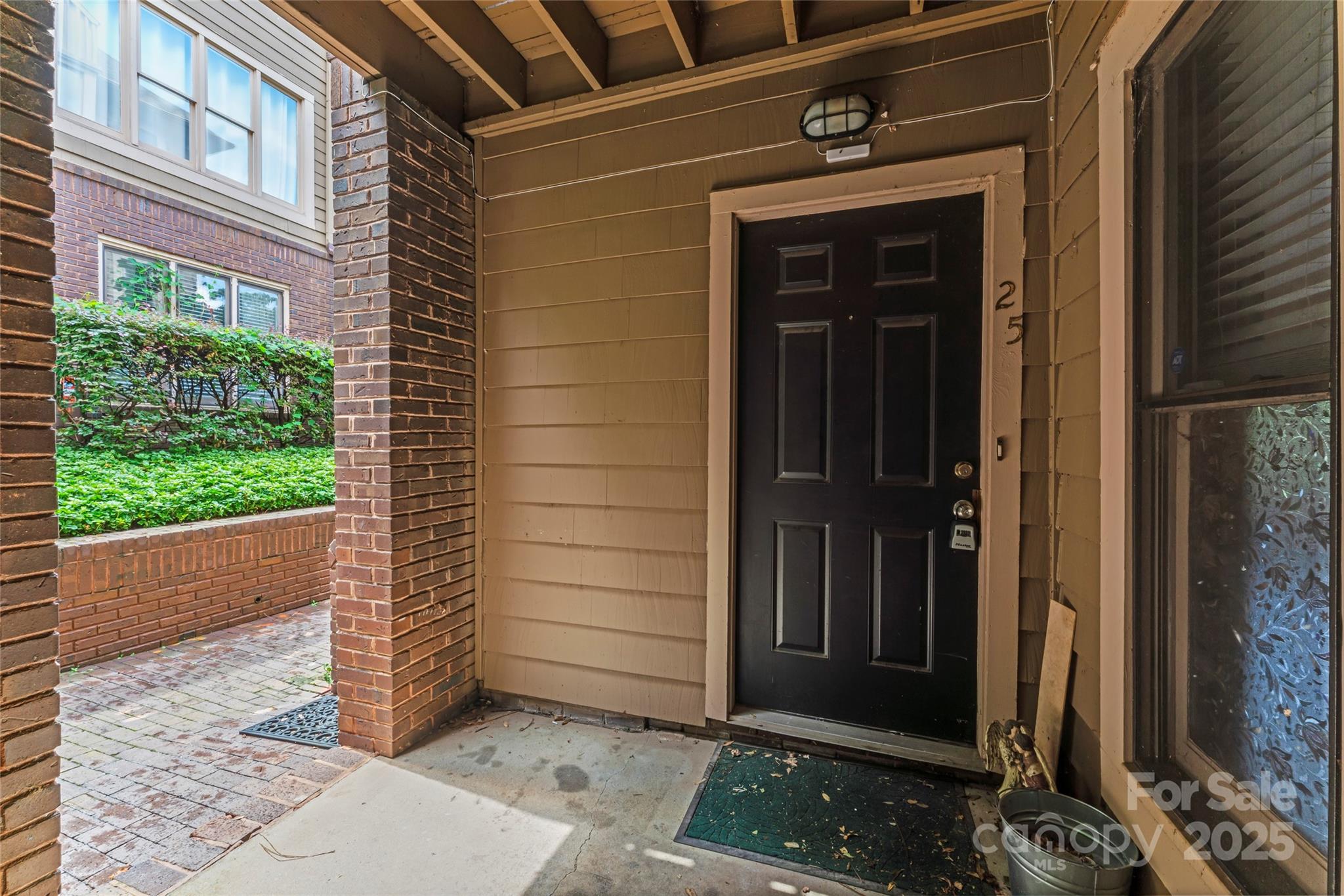 1101 E Morehead Street 25
