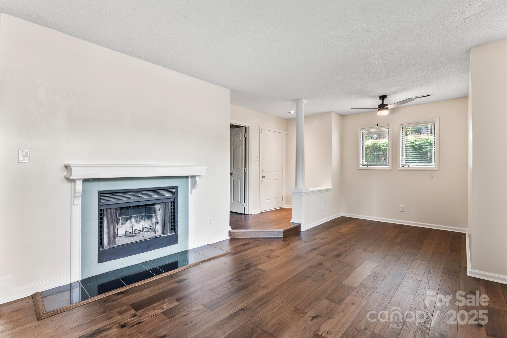 1101 E Morehead Street 25