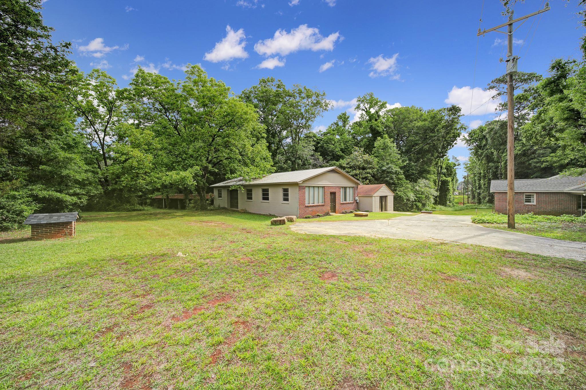 2988 Great Falls Highway