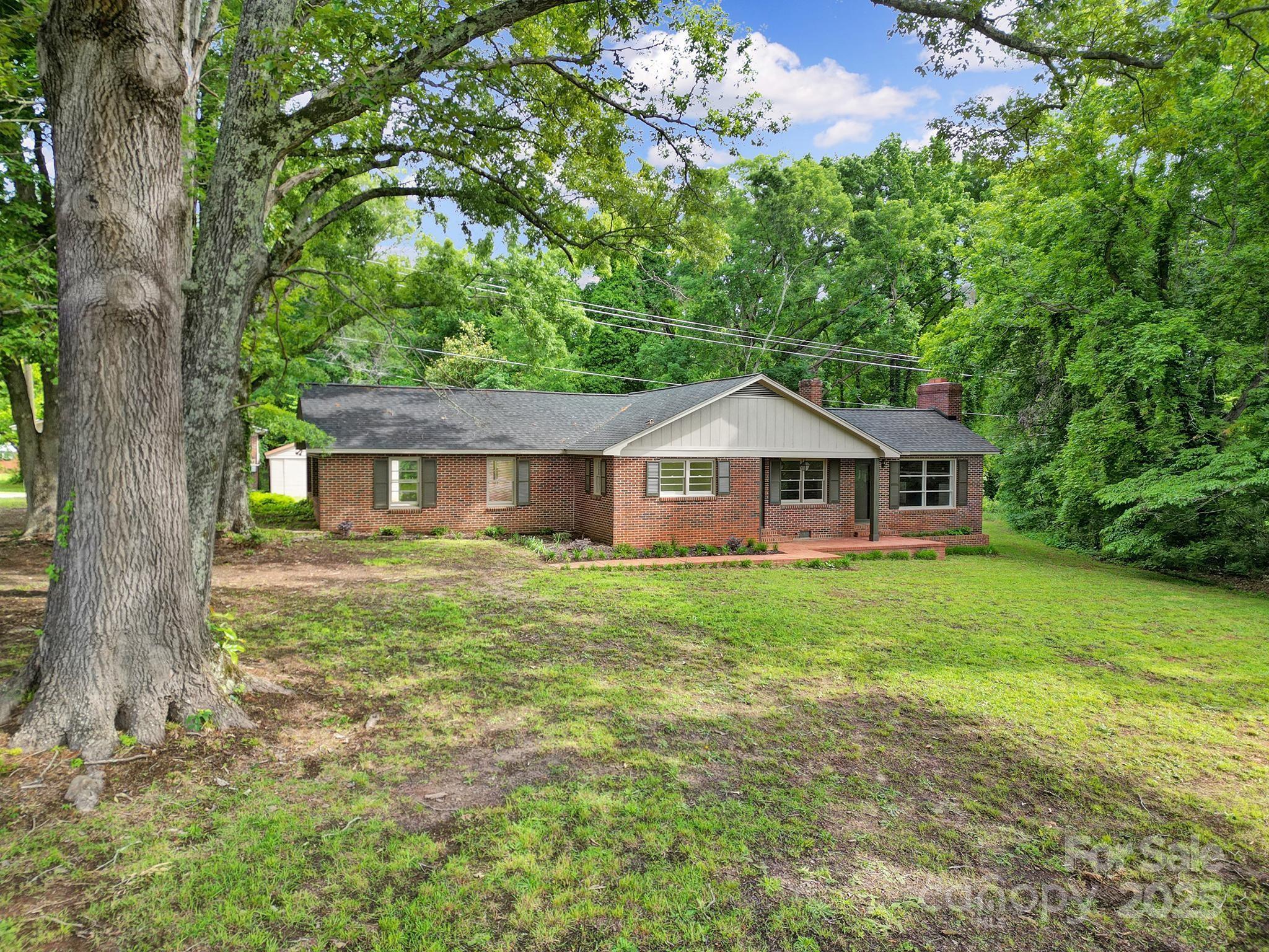 2988 Great Falls Highway
