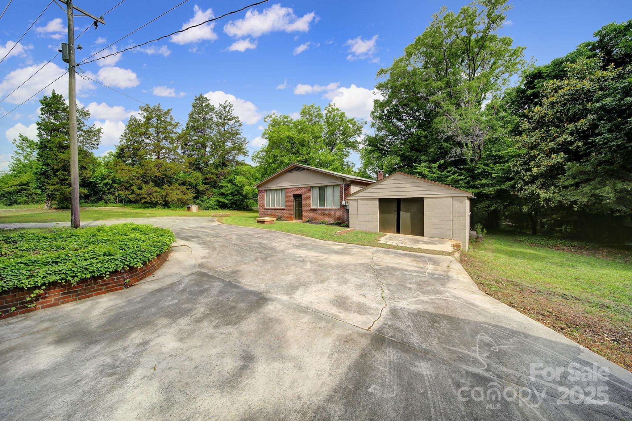 2988 Great Falls Highway