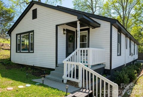 Photo of 443 Brandon Street, Davidson, NC 28036 (MLS # 4359117)