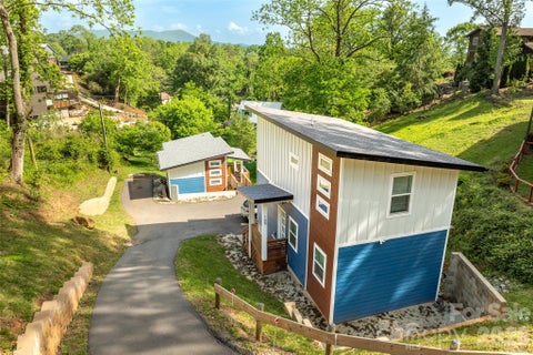 Photo of 109 Thurland Avenue, Asheville, NC 28803 (MLS # 4261311)