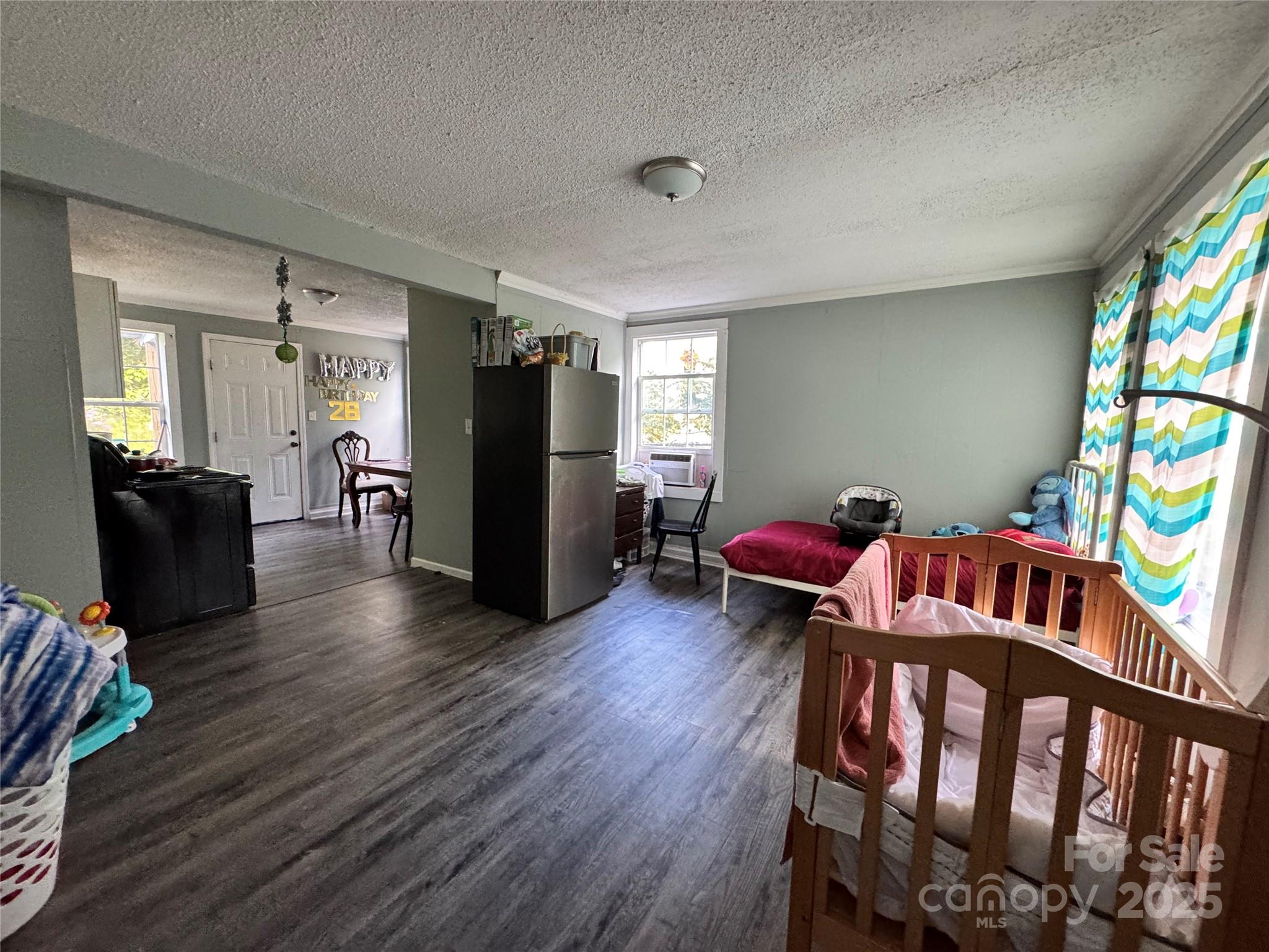 336 Hamilton Drive NE