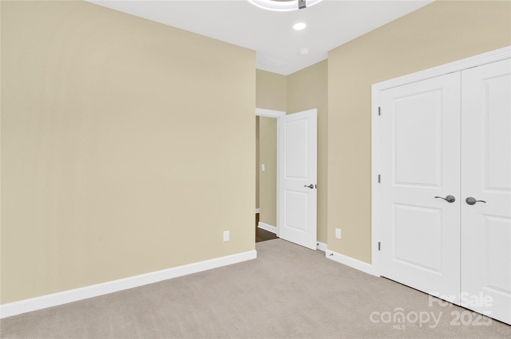 Larkhaven Hills - Residential