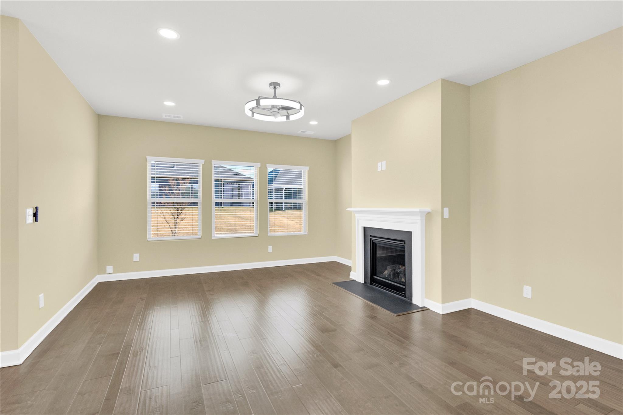 Larkhaven Hills - Residential