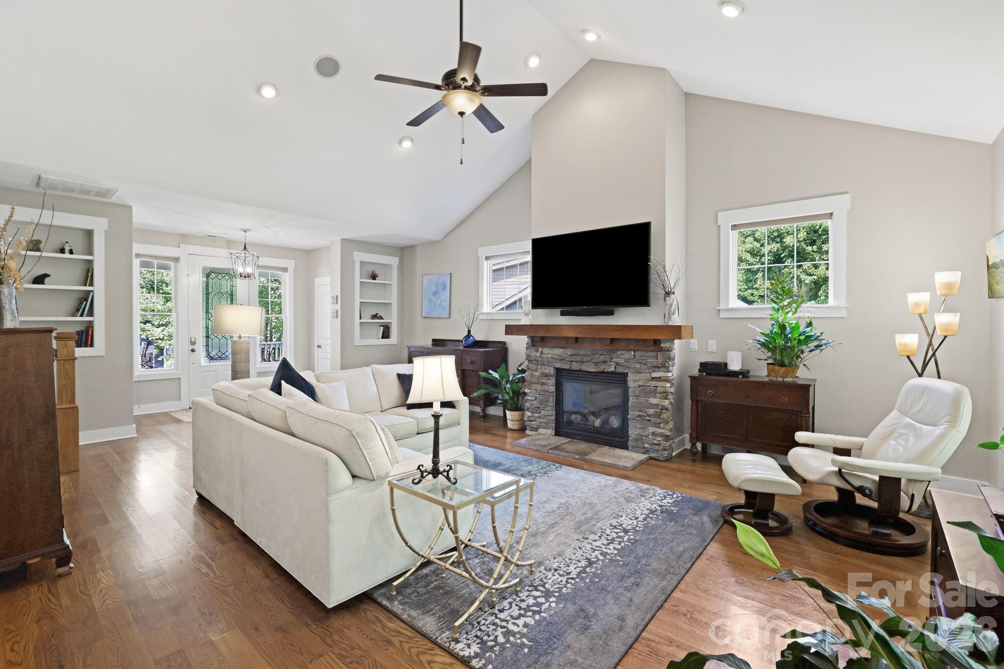 6 Bungalow Way
