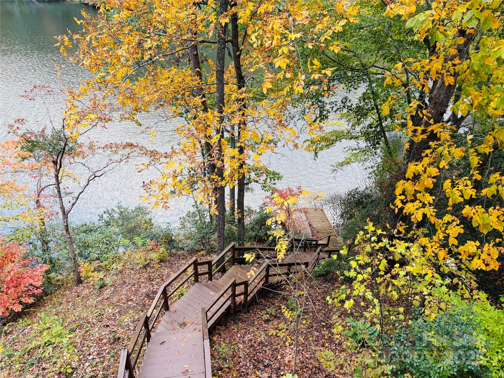 222 West Lake Drive N