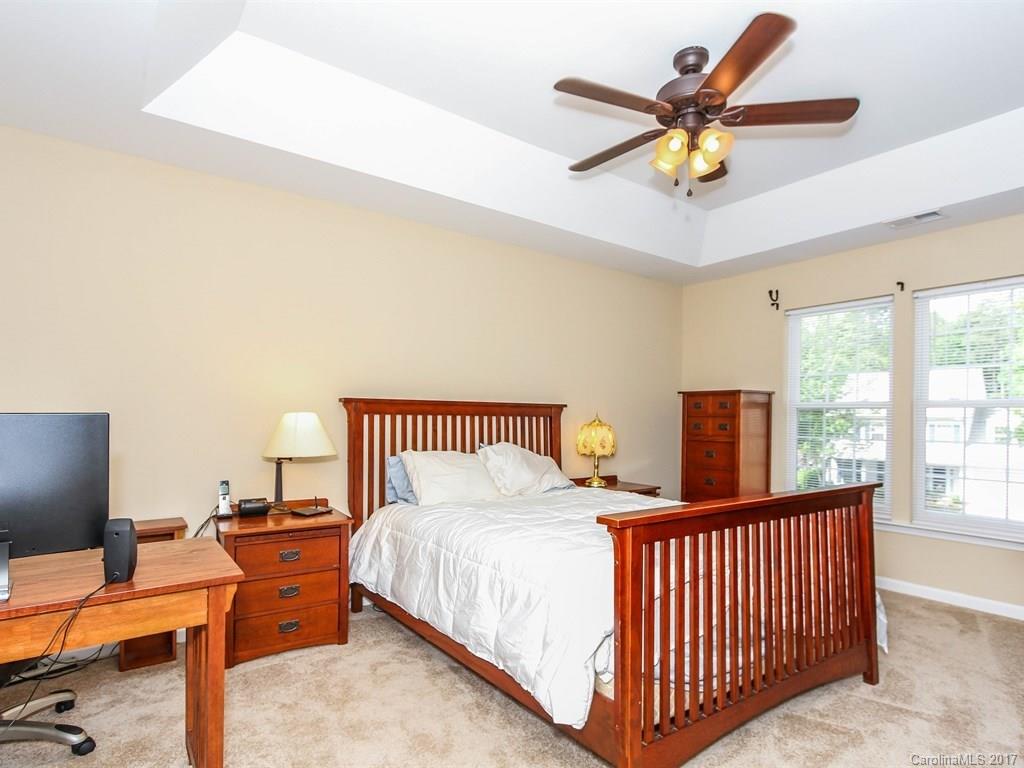 Brandon Oaks - Residential