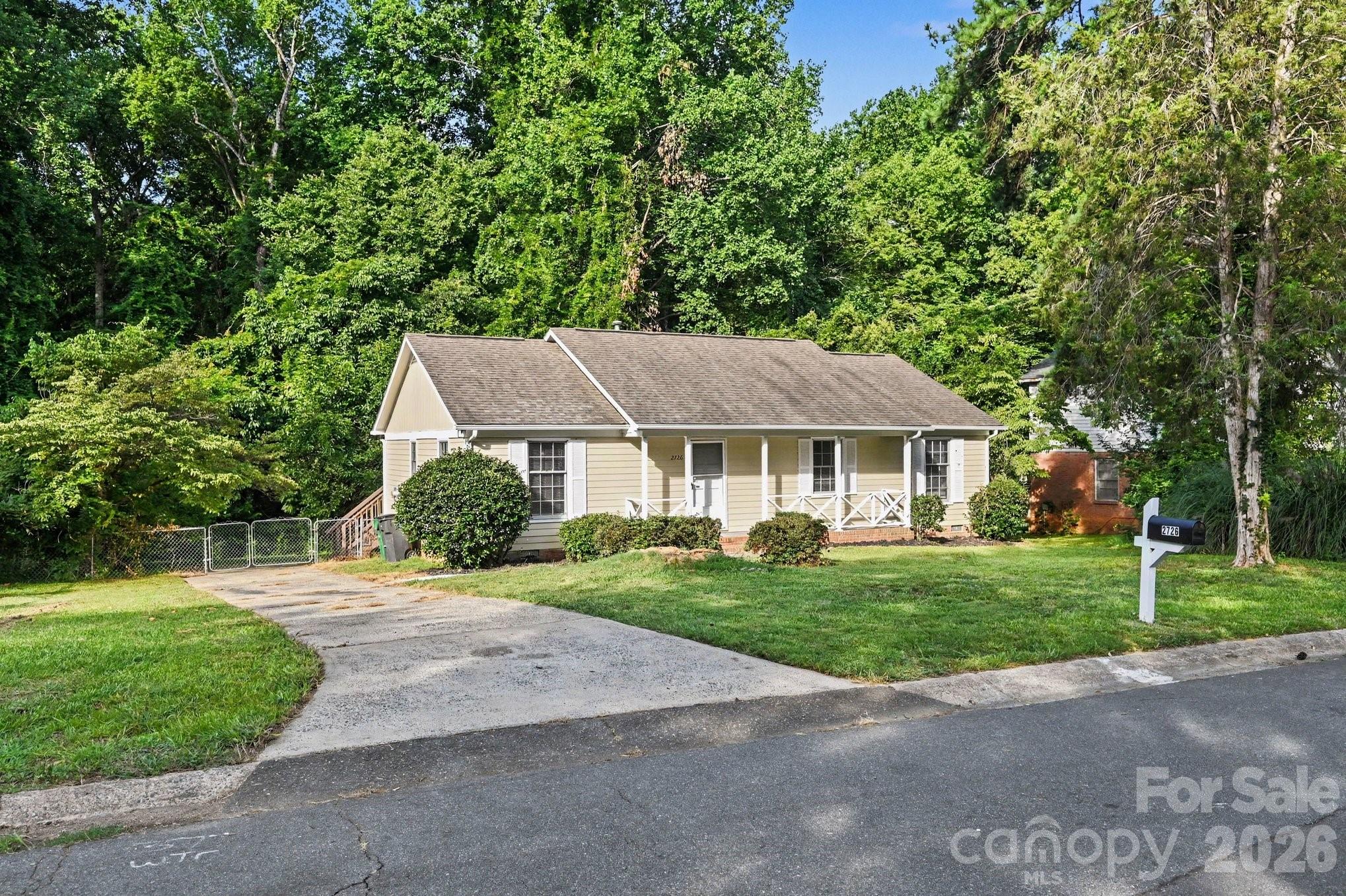2726 Meadowcliff Drive