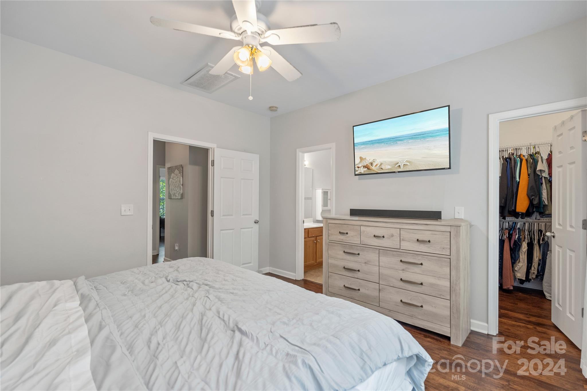 Towne Square Townhomes At Regent Park - Residential