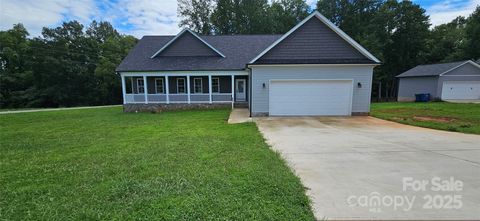 Photo of 305 N C Avenue, Maiden, NC 28650 (MLS # 4291913)