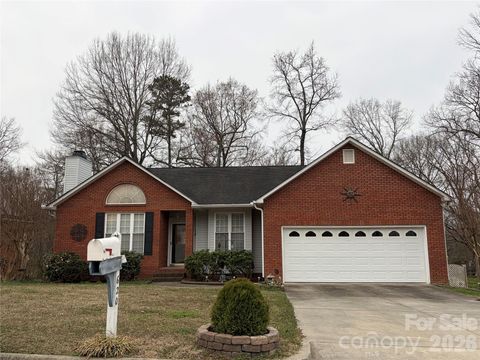 Photo of 620 Marigold Drive, Kannapolis, NC 28083 (MLS # 4353016)