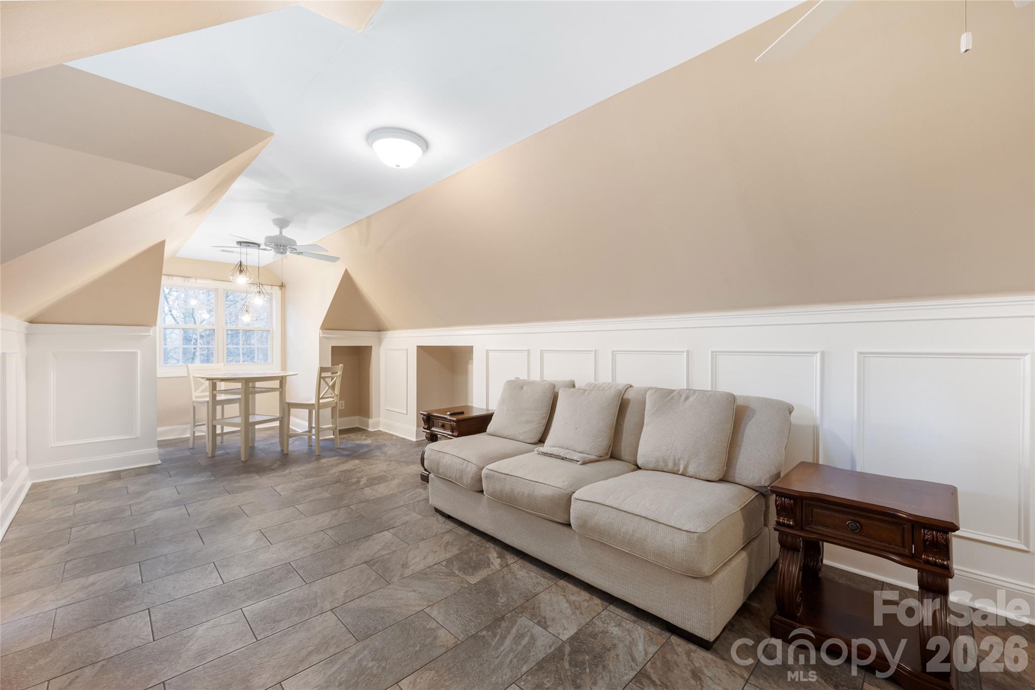 Beacon Pointe - Residential