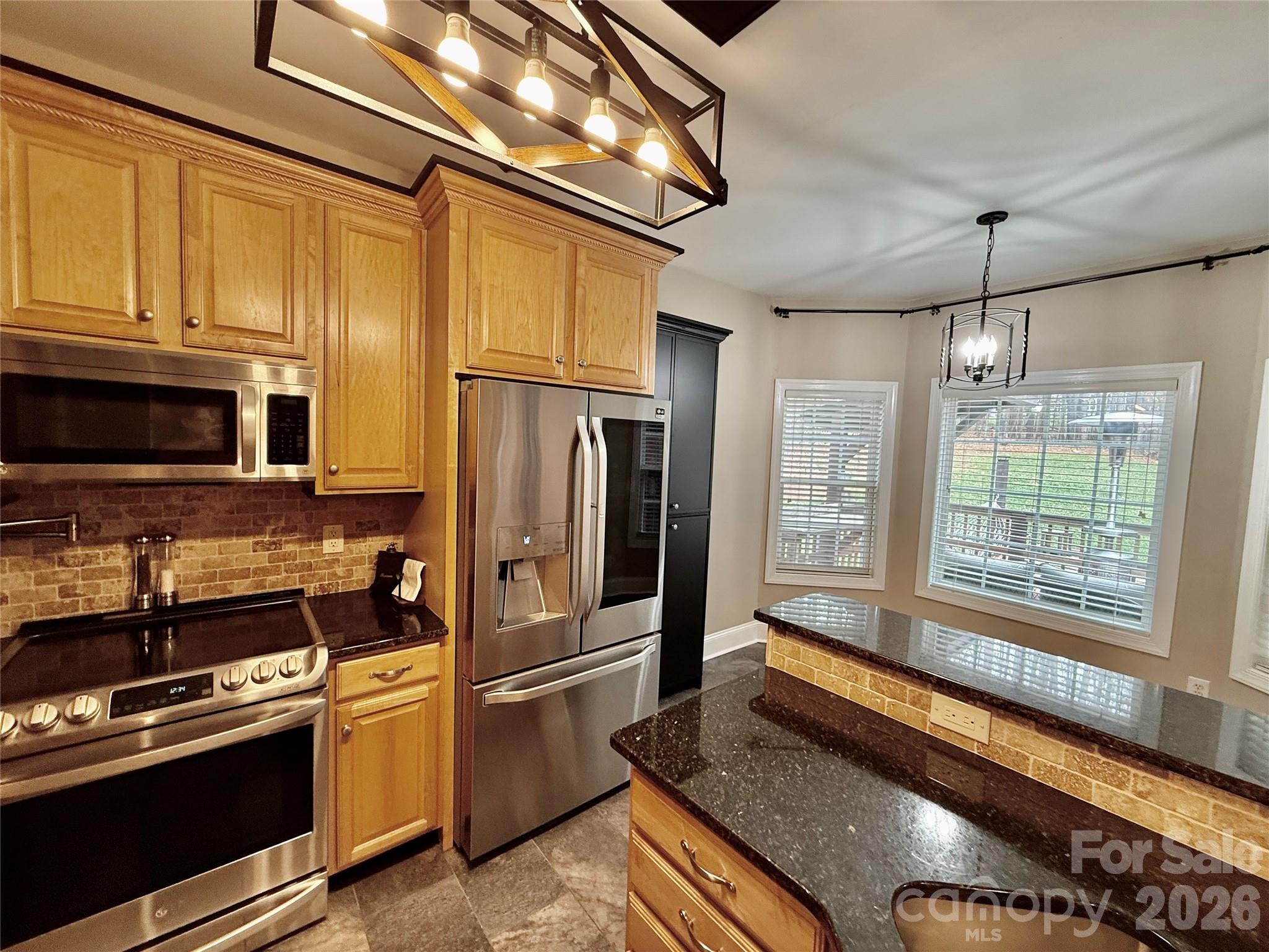 Beacon Pointe - Residential