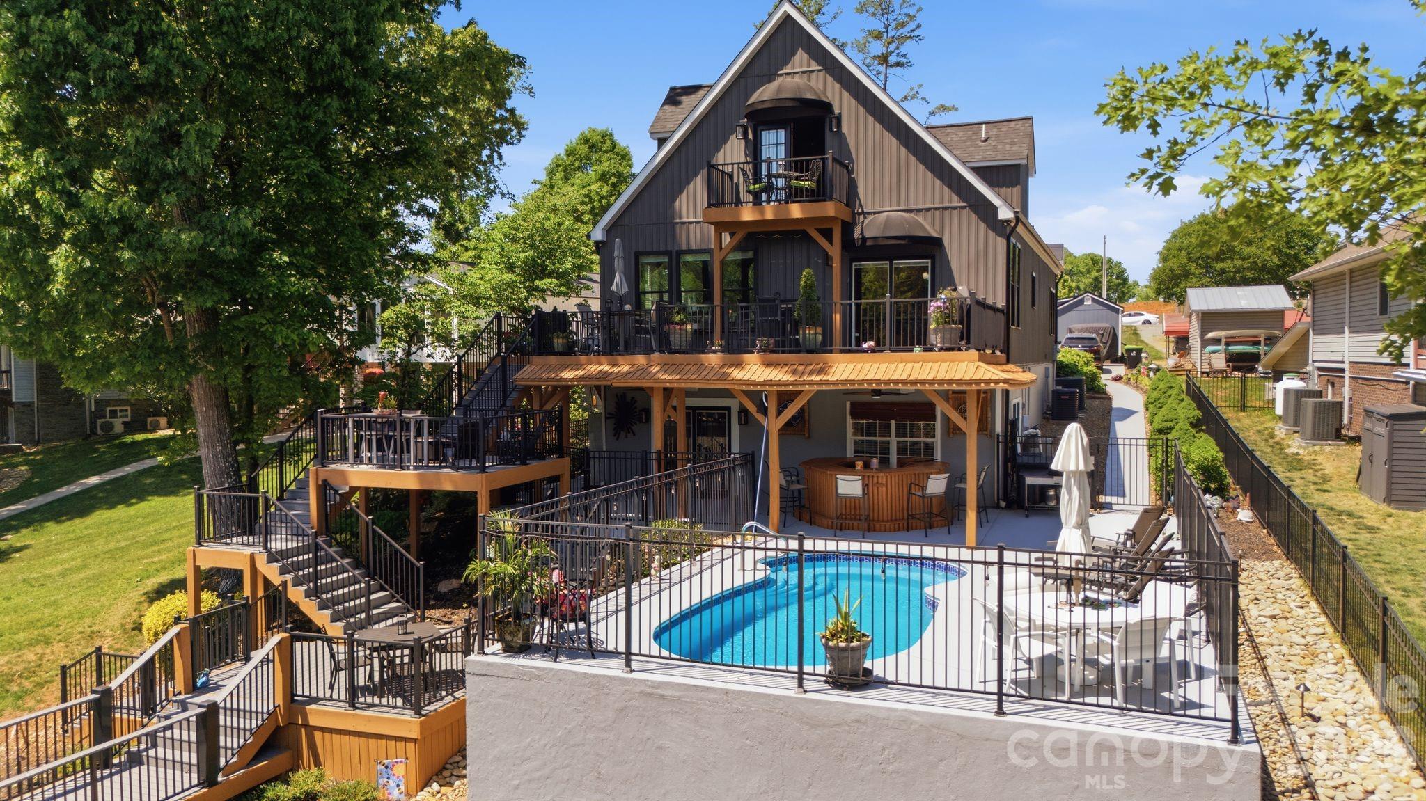 Hickory Point - Residential