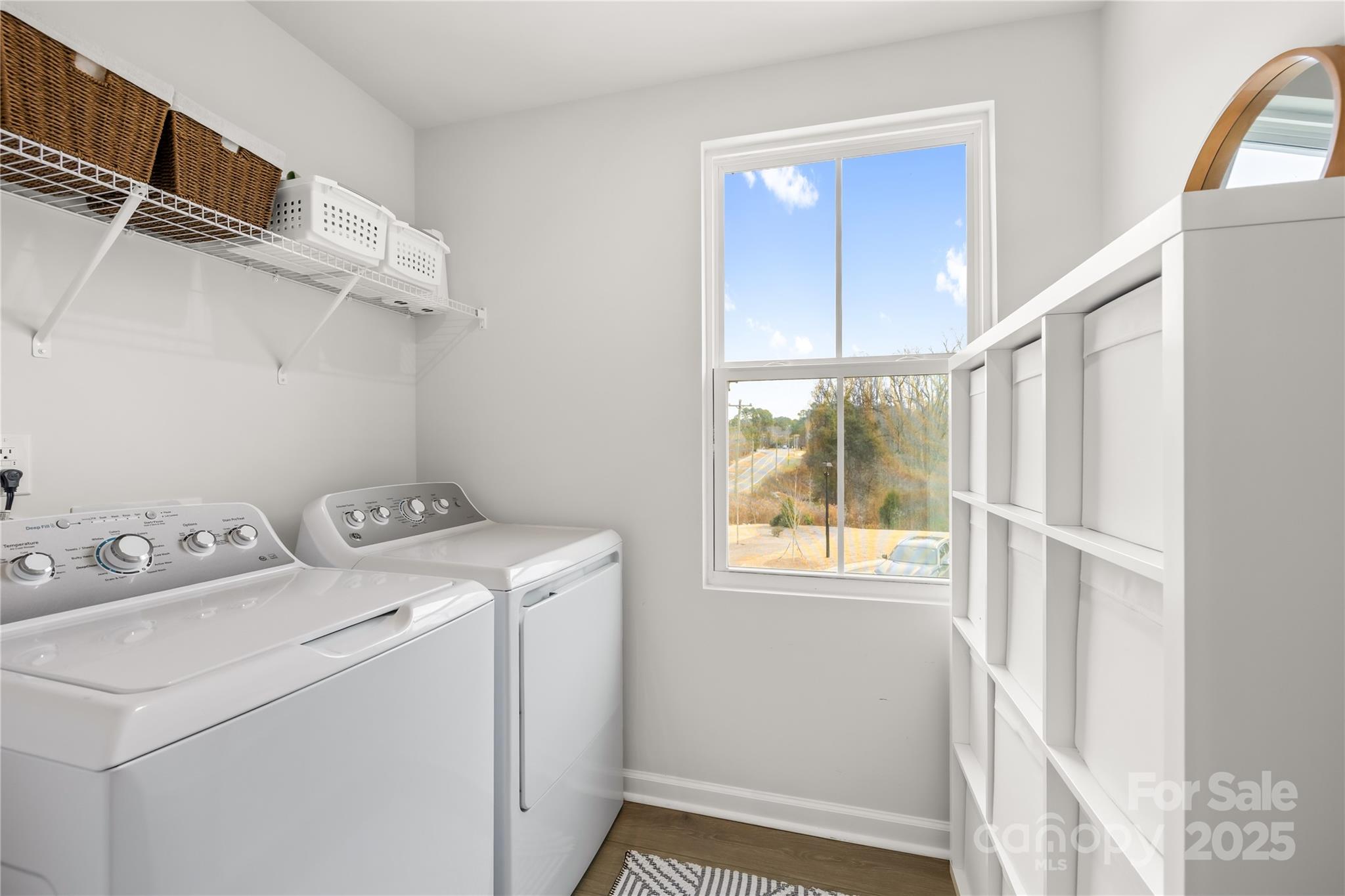 Creekside Grove - Residential