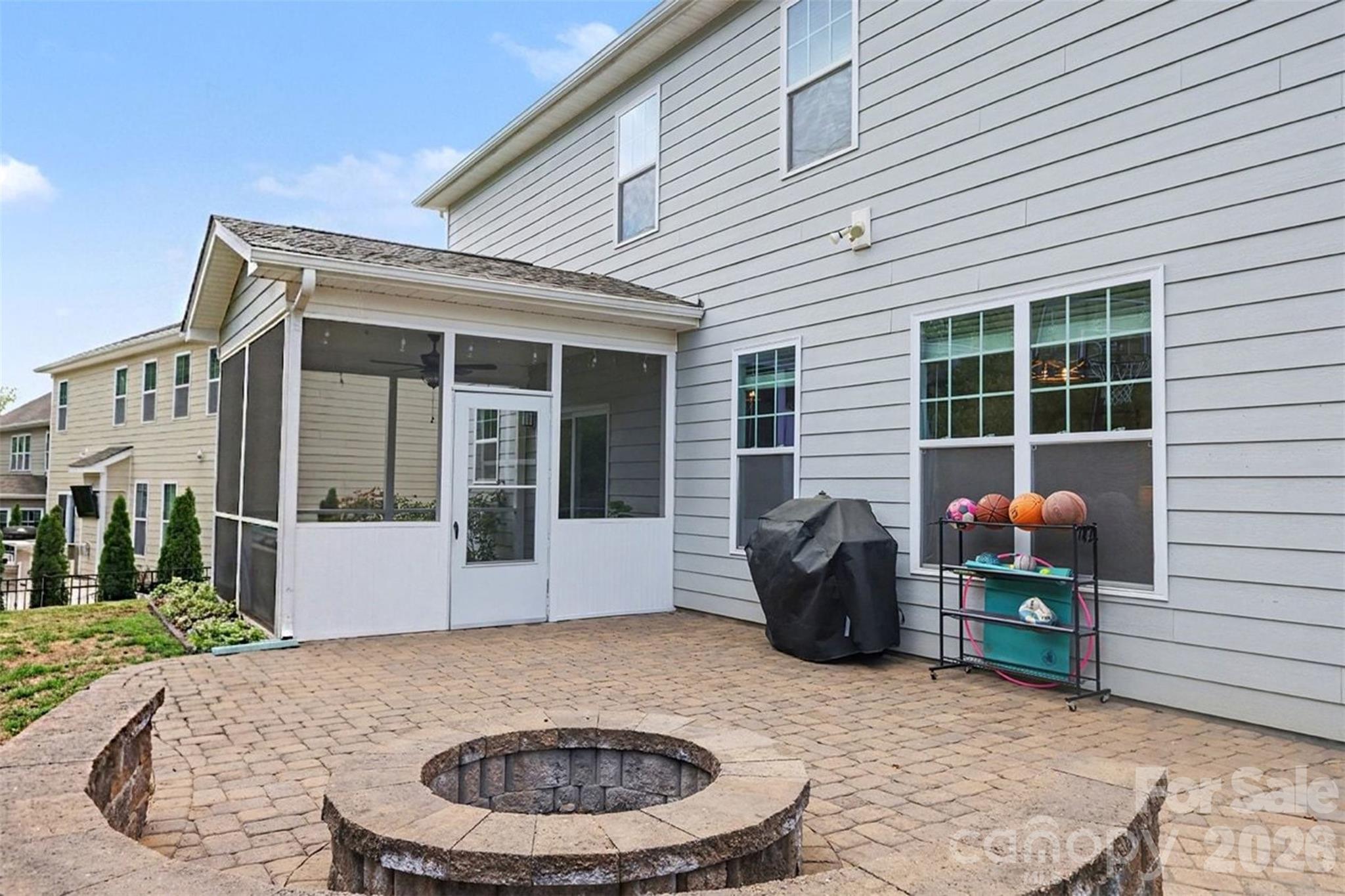 Lake Ridge - Residential