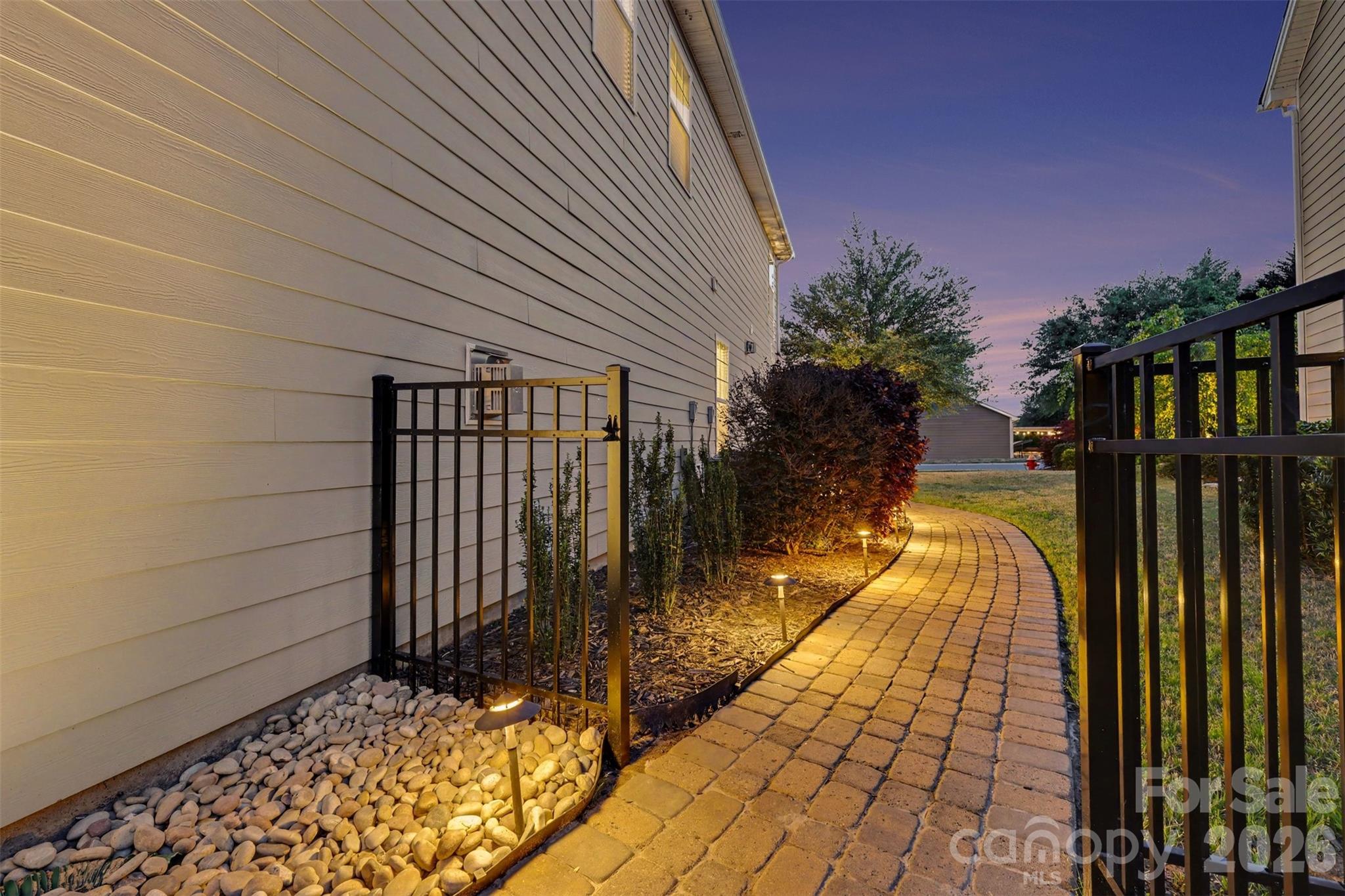 Lake Ridge - Residential