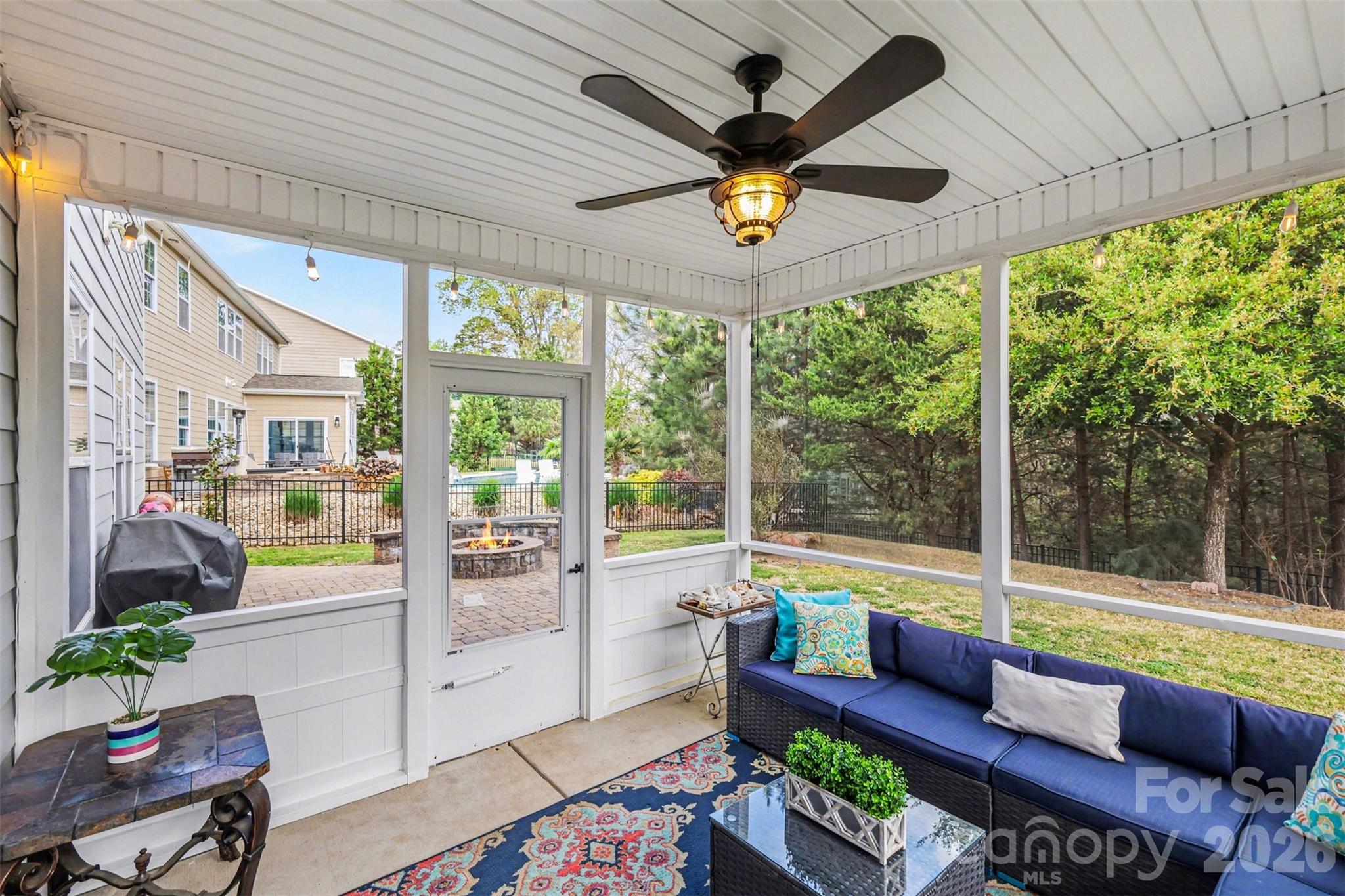 Lake Ridge - Residential