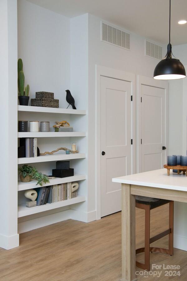 Charlotte, North Carolina 28262, United States, 2 Bedrooms Bedrooms, ,2 BathroomsBathrooms,Residential,Active,52194