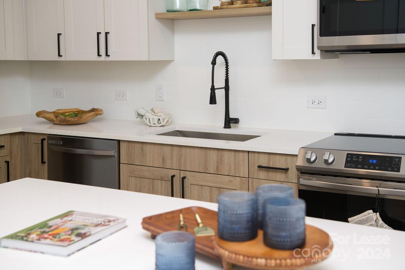 Charlotte, North Carolina 28262, United States, 2 Bedrooms Bedrooms, ,2 BathroomsBathrooms,Residential,Active,52194