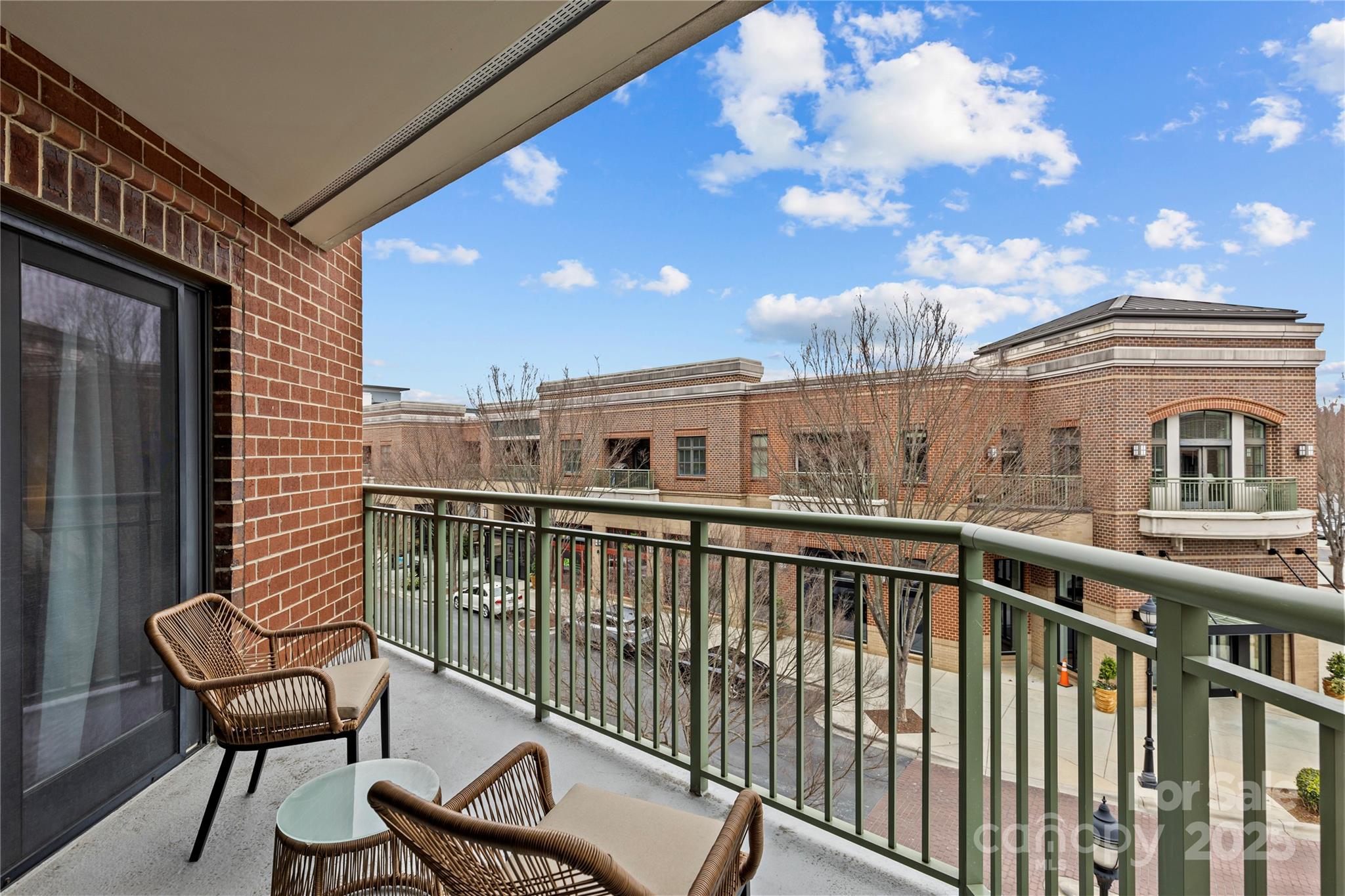 Charlotte, North Carolina 28211, United States, 2 Bedrooms Bedrooms, ,2 BathroomsBathrooms,Residential,Active,76928