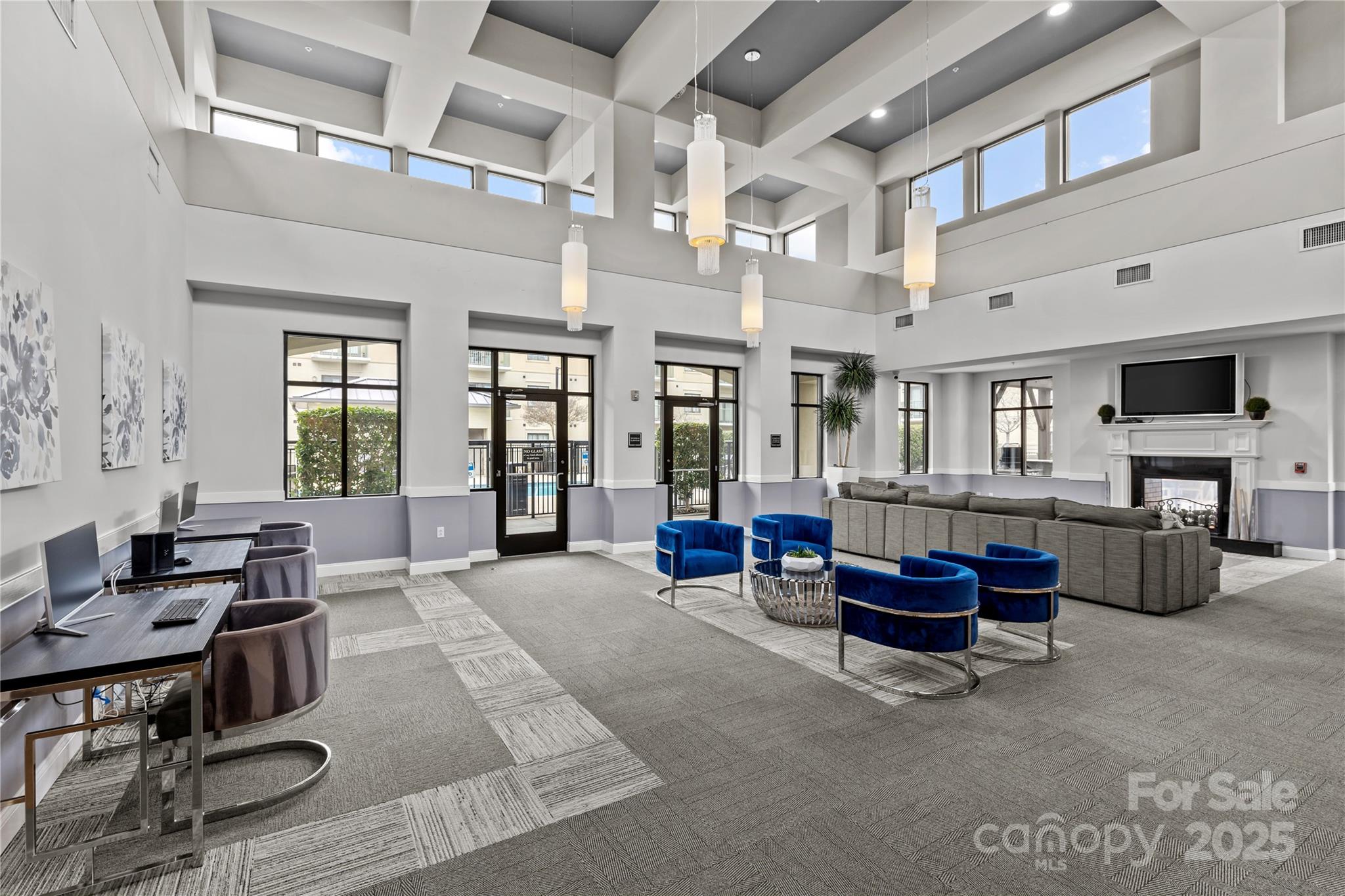 Charlotte, North Carolina 28211, United States, 2 Bedrooms Bedrooms, ,2 BathroomsBathrooms,Residential,Active,76928