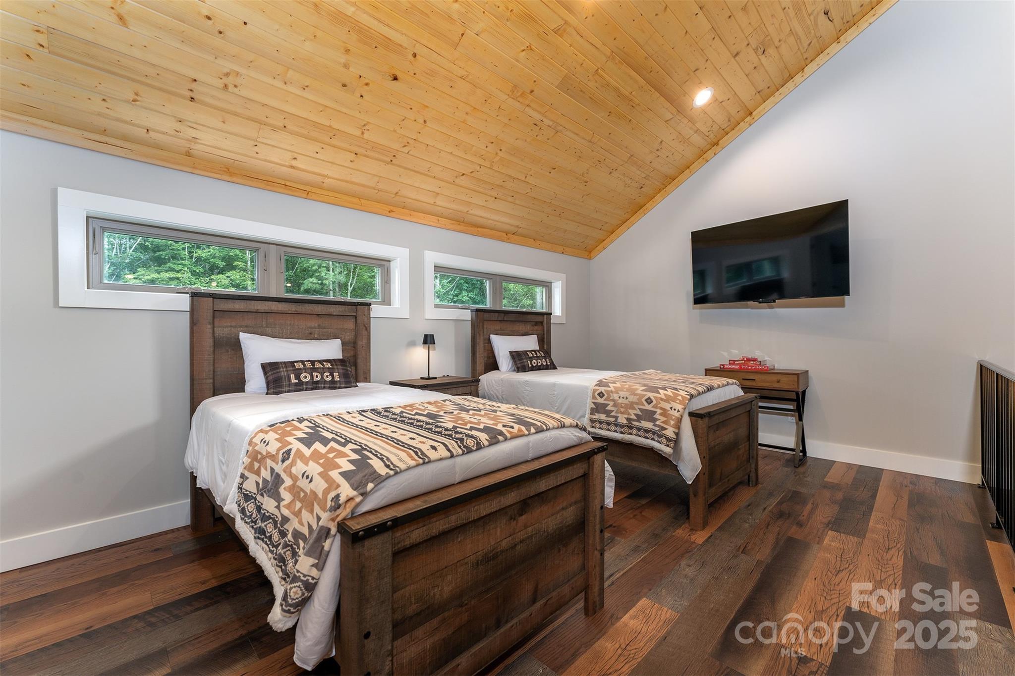 The Ridge Tops of Hawks Nest - Residential