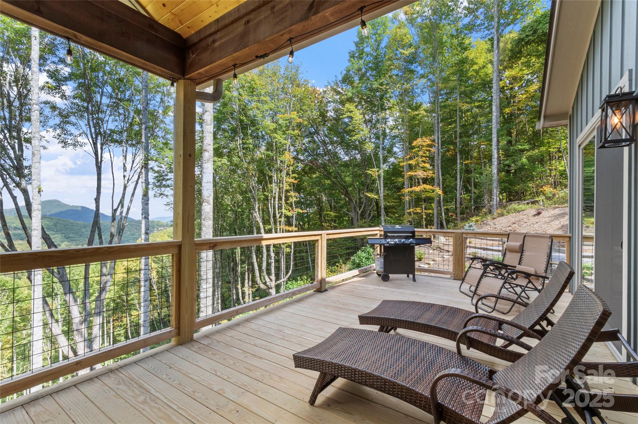 377 S Ridge Runner Road