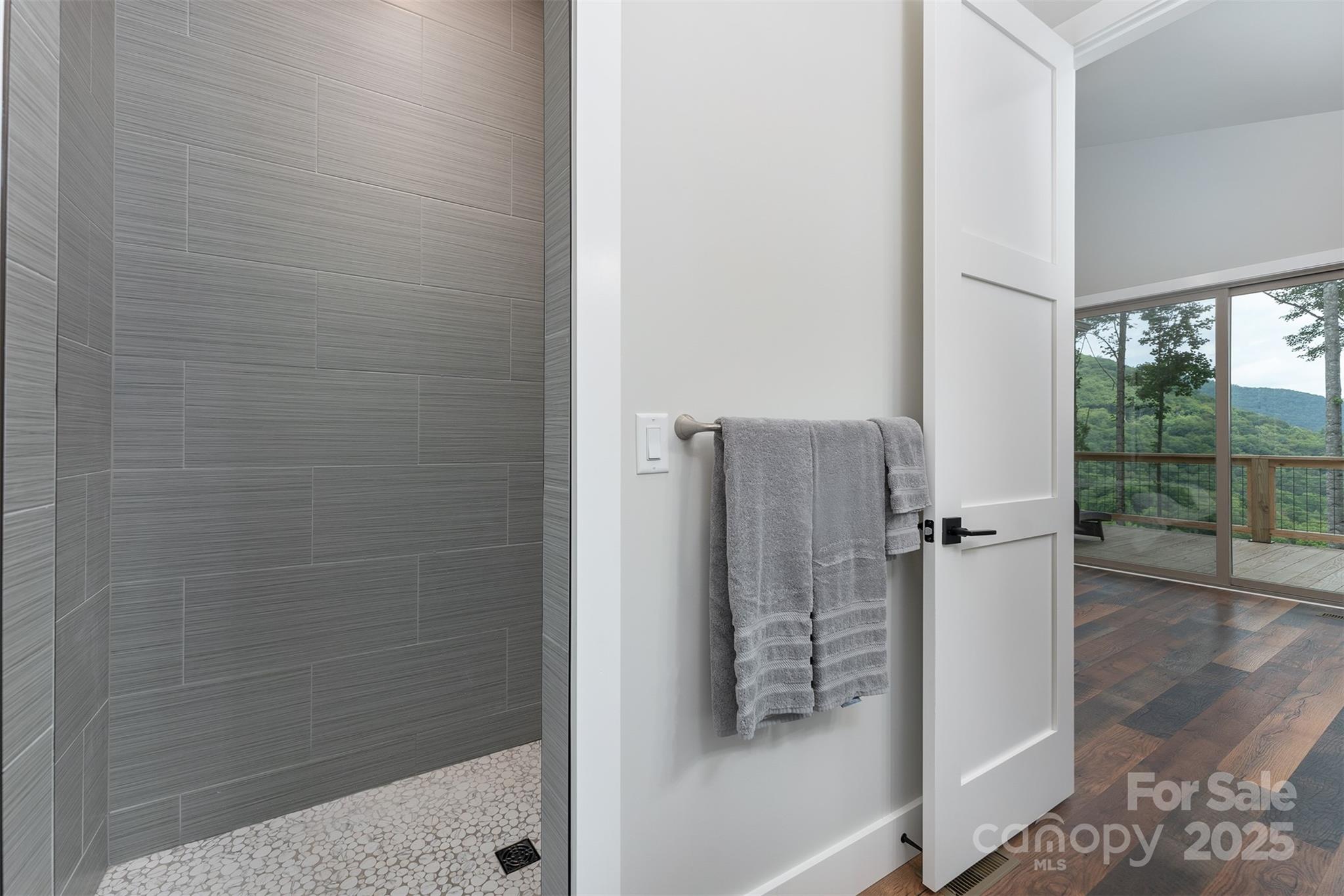 The Ridge Tops of Hawks Nest - Residential