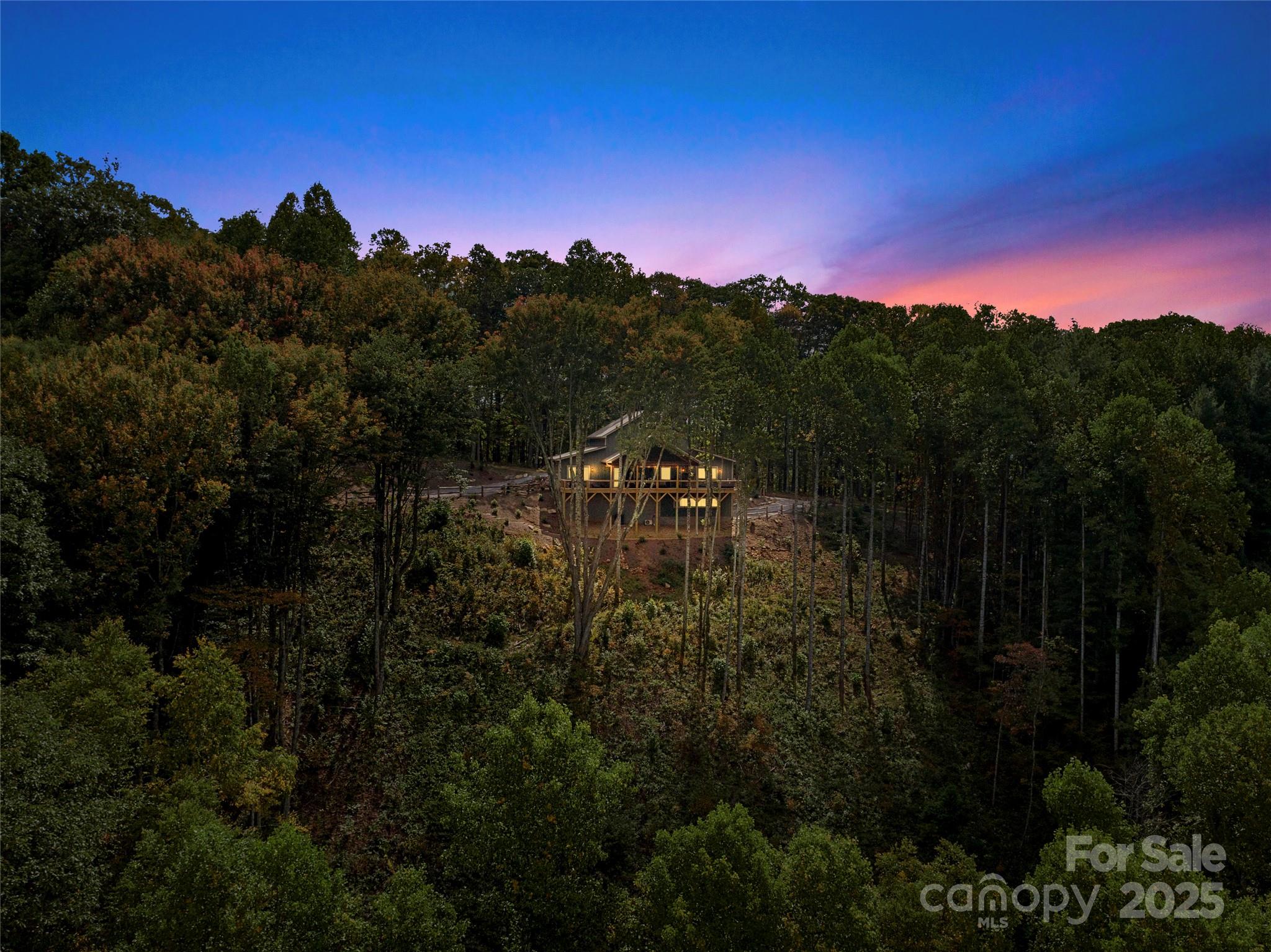 The Ridge Tops of Hawks Nest - Residential