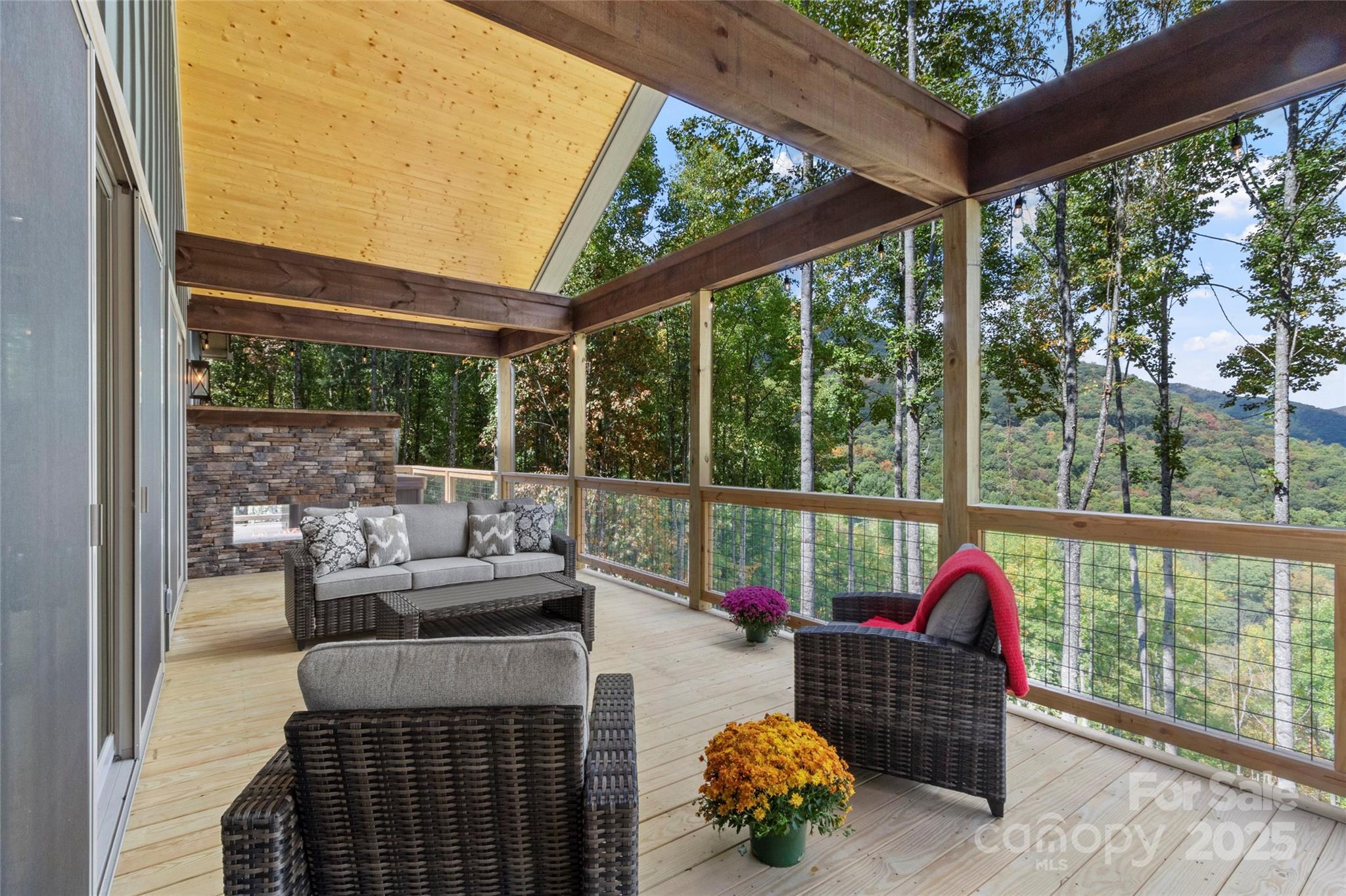 The Ridge Tops of Hawks Nest - Residential