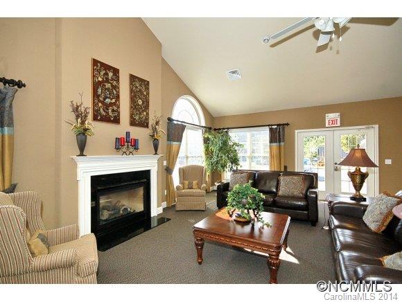 Hamburg Crossing - Residential