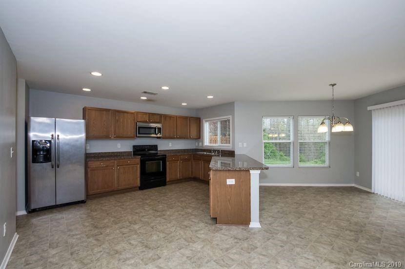 Hamilton Lakes - Residential Lease