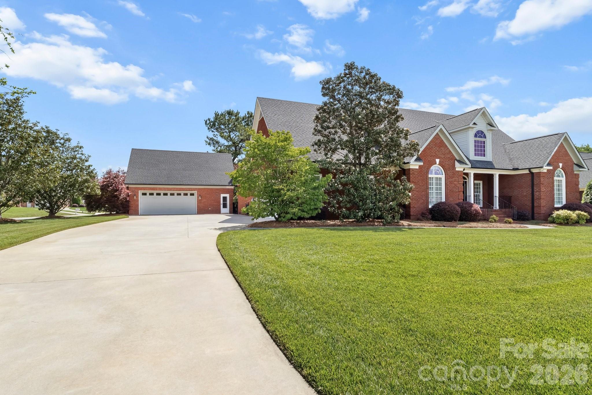 726 Tom Morris Lane SW