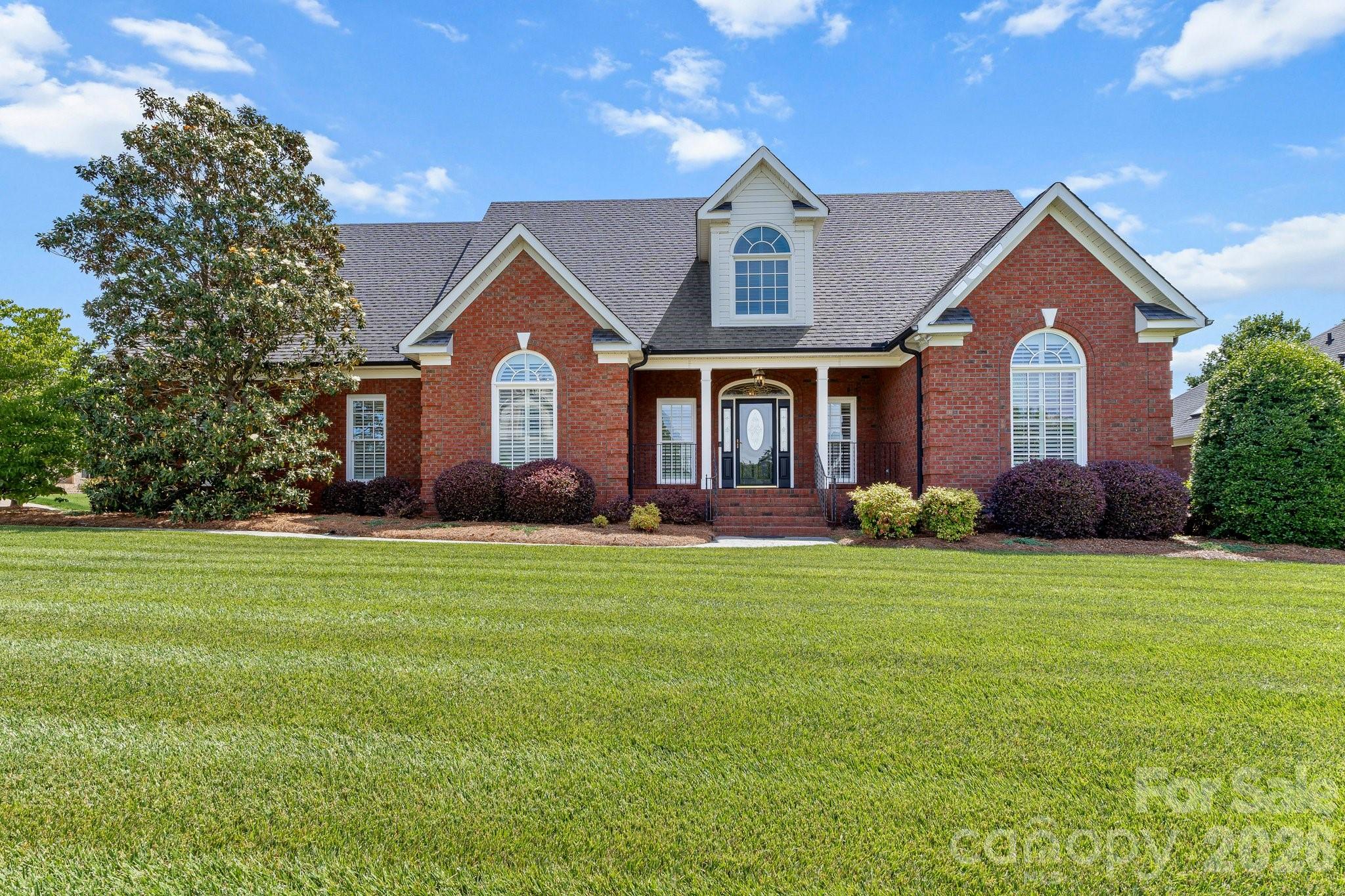 726 Tom Morris Lane SW