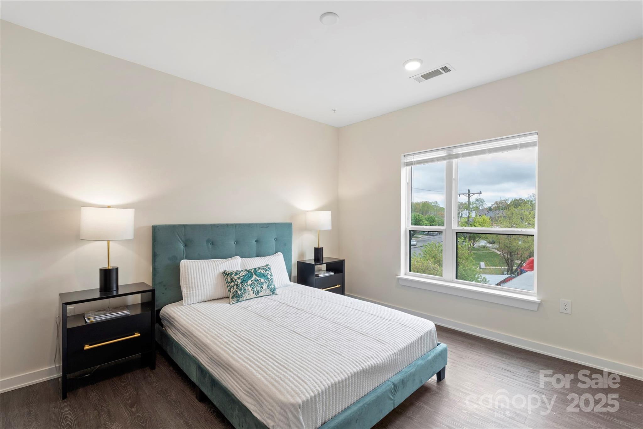 The Arts District - Residential