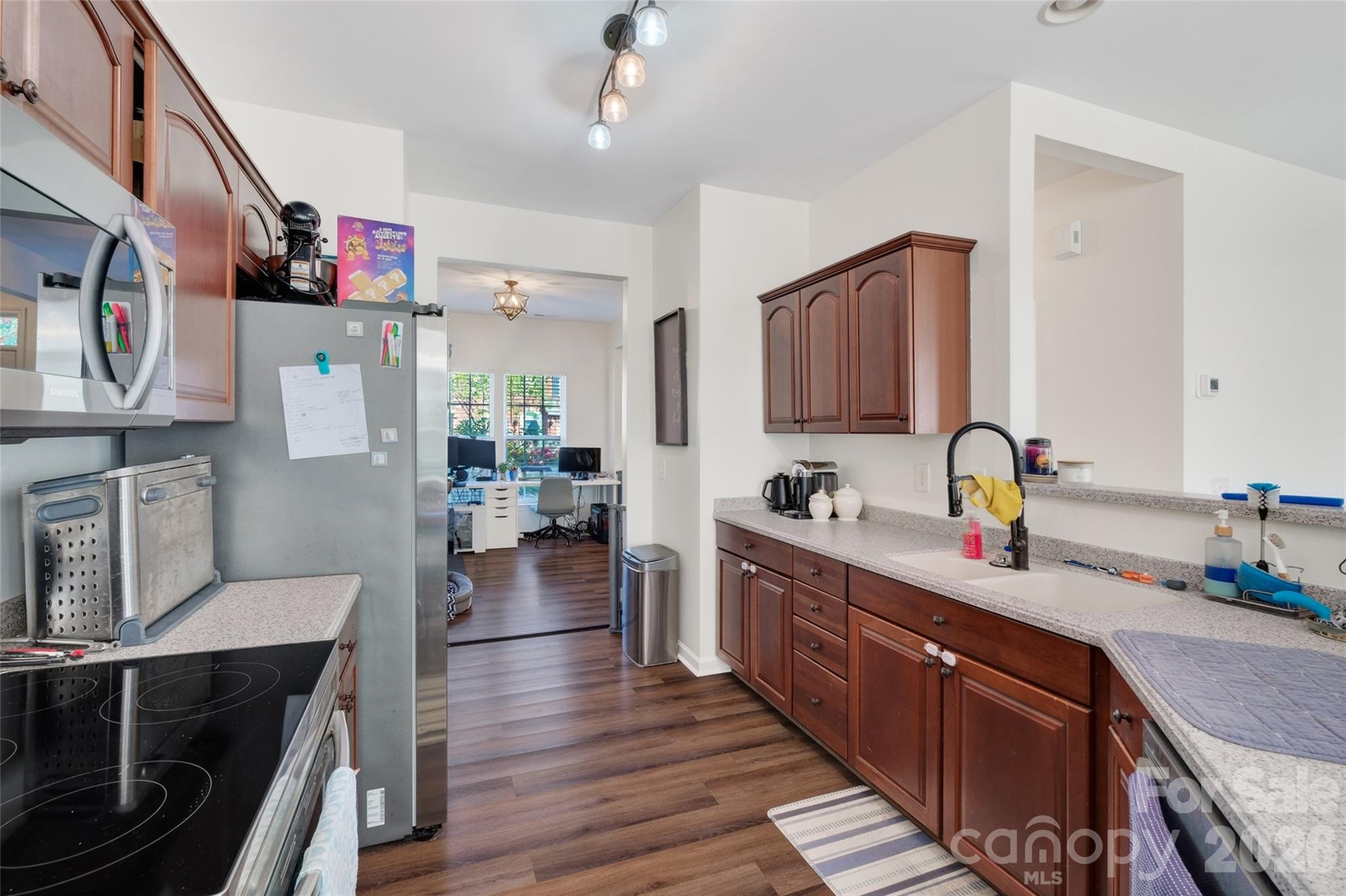 Fairway Townes - Residential