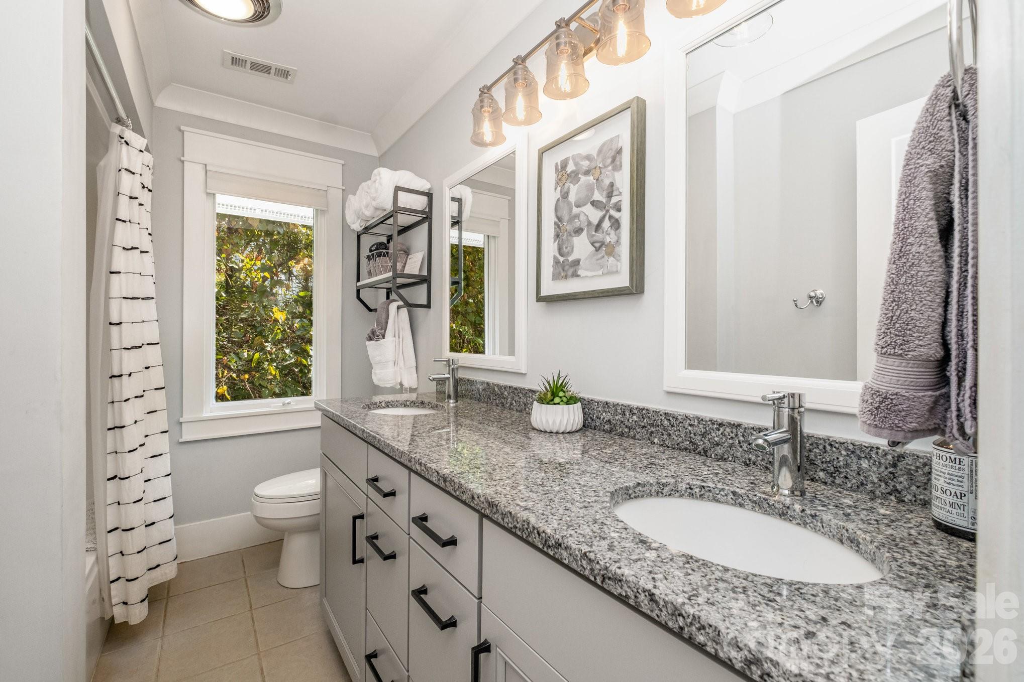 Idlewood Harbor - Residential